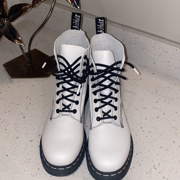 BRAND NEW Leather Dr. Martins - Picture 2 of 5